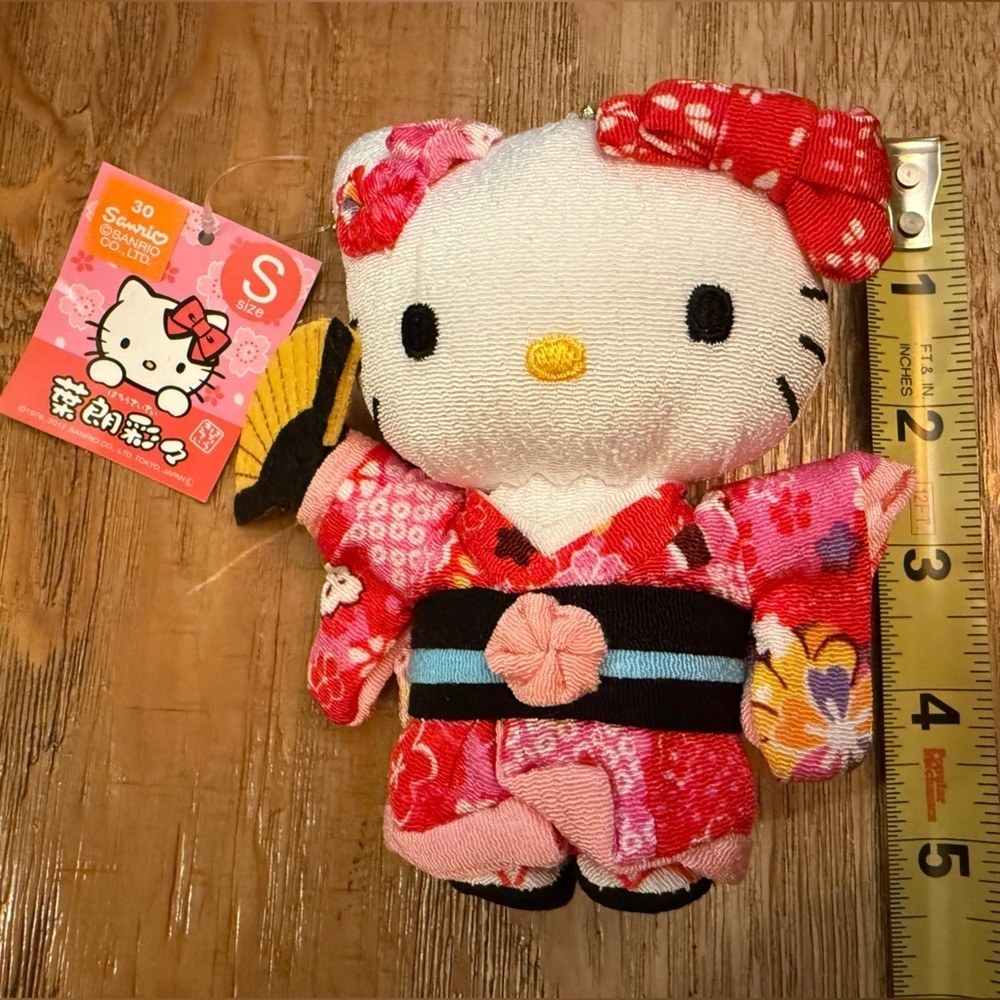 Sanrio Hello Kitty Cherry Blossom Kimono with Fan Keychain Japan Bag Charm